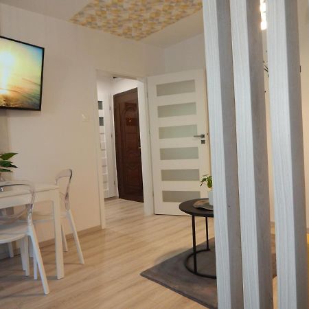 Pisztacia 2020 Apartman Kazincbarcika Buitenkant foto